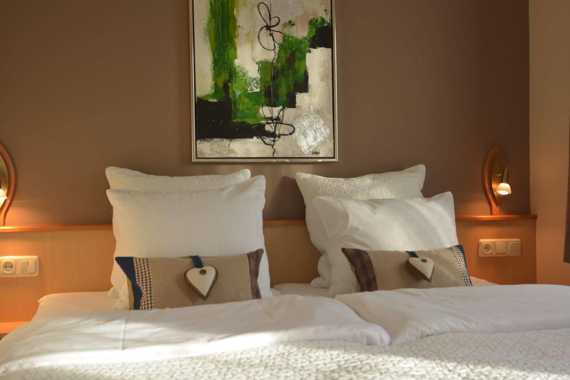 Aparthotel Ons เอเพน ภายนอก รูปภาพ