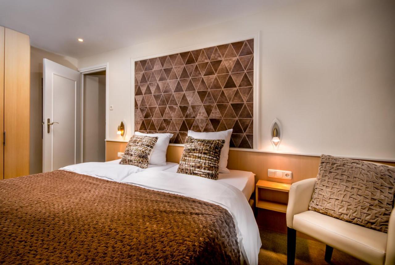 Aparthotel Ons เอเพน ภายนอก รูปภาพ